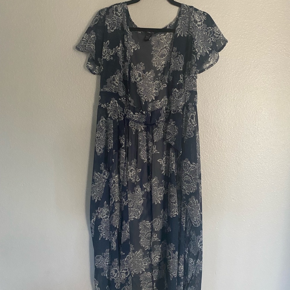 Floral duster